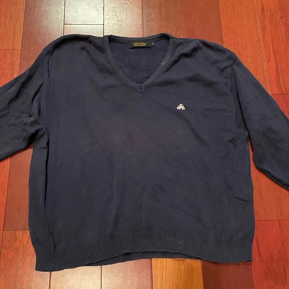 Men’s v-neck sweater from Brooks Brothers